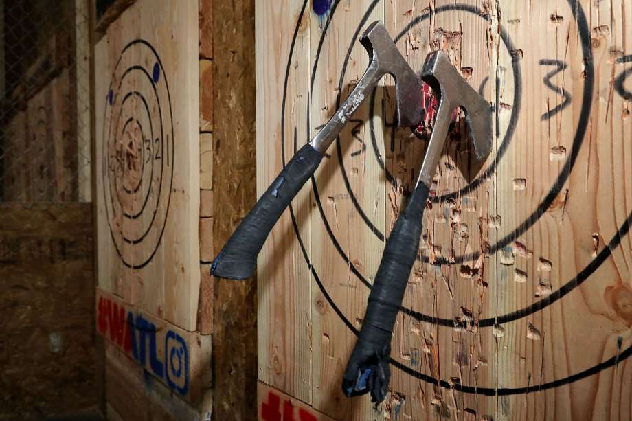 Throwing axes Memphis